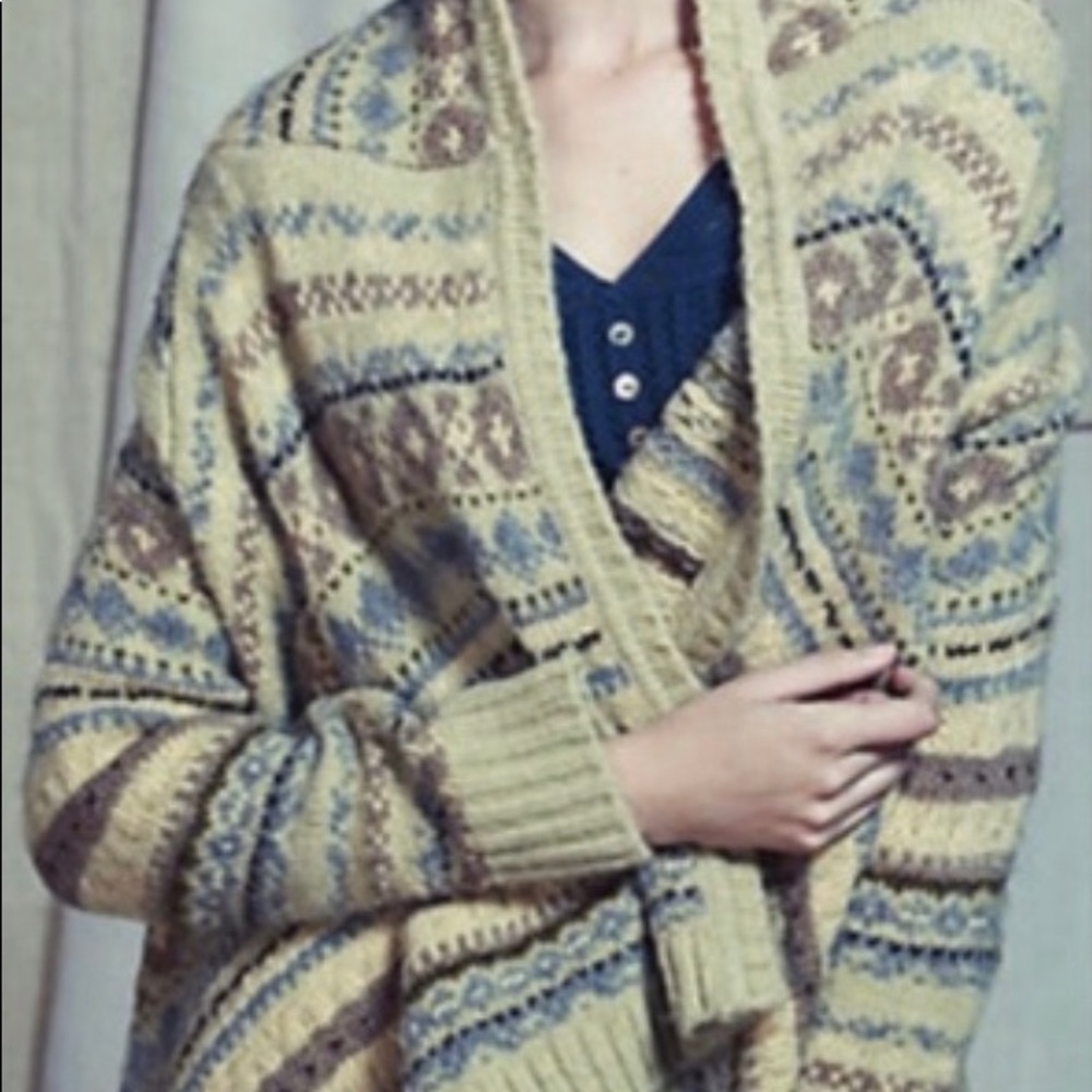 Anthropology Sleeping on Snow Set Free Wrap Size S